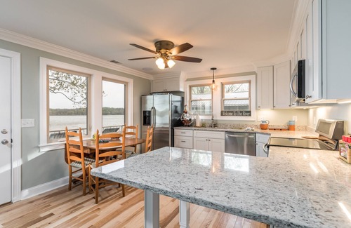 Jeffersonville Casa | RIVERFRONT - Resbalones de barco - 10 minutos a Dtown Lville