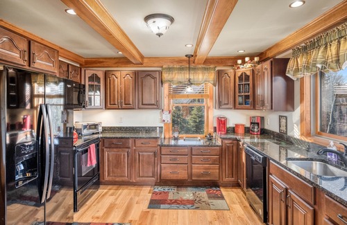 Twin Mountain Casa | Riverfront Cabin|Fireplace|Fire pit | White Mountains| Hiking