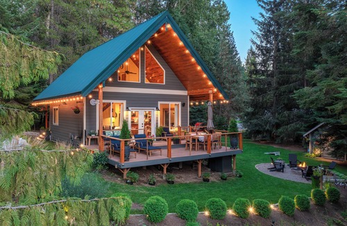 Ardenvoir Casa | Chalet frente al río, cerca de lagos, montañas y Leavenworth!