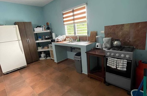 Cuyamel Casa | Riverfront Charming 3-bedroom house with AC, WiFi, Pool in tranquil Masca, Omoa