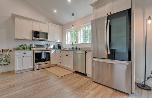 Kennebunk Casa | Riverfront! Close to Dock Square & Beach! KBK/KPT