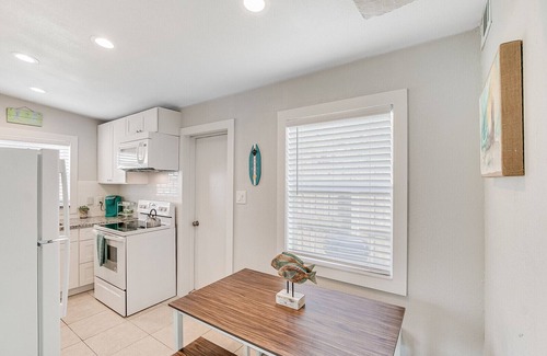 Orlando Beach Apartamento | ¡Comunidad FRENTE AL RÍO en COCOA BEACH con un corto paseo a la playa!