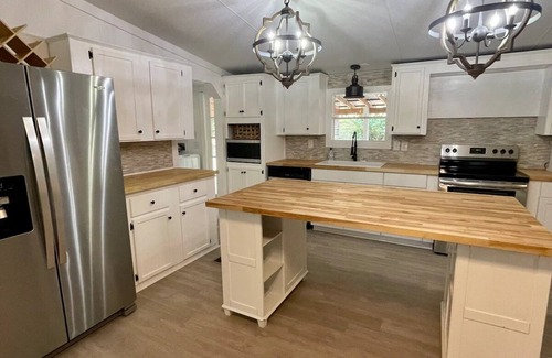 Thomaston Casa | Riverfront Cottage with Island on the Flint River