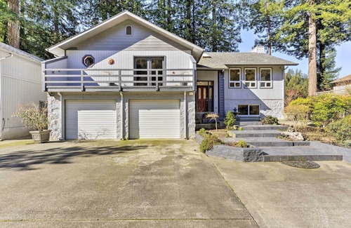 Crescent City Casa | ¡NUEVO! Crescent City Home w / Deck - 15 minutos a la playa