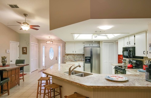 Dunnellon Casa | Riverfront Dunnellon Home w / Private Dock - Perros OK