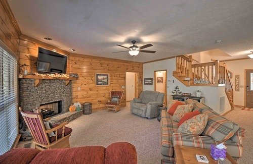 East Ellijay Casa | Riverfront Ellijay Home w/ Private Deck & Hot Tub!