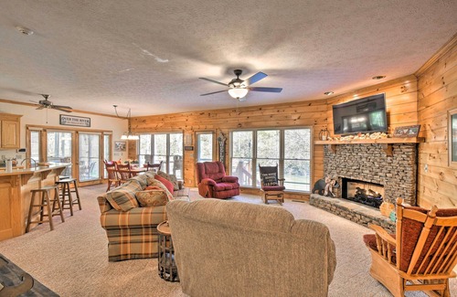 East Ellijay Casa | Riverfront Ellijay Home w/ Private Deck & Hot Tub!