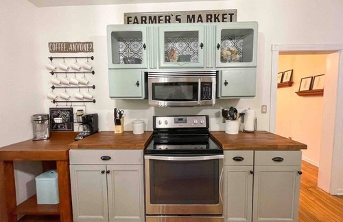 Kankakee County Casa | Riverfront Escape: Modern Comfort in Historic Home