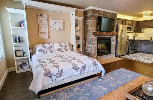 Townsend Hotel | Riverfront Gem