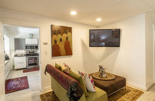 Three Rivers Cabaña | Riverfront Guesthouse with Tranquil Swimming Hole