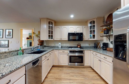 South Fork Cabina | Riverfront Home w/ a Private Hot Tub, Gazebo, Deck w/ River Views, & Free WiFi
