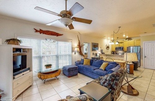 Bell Casa | Riverfront home with screened porch, shared dock