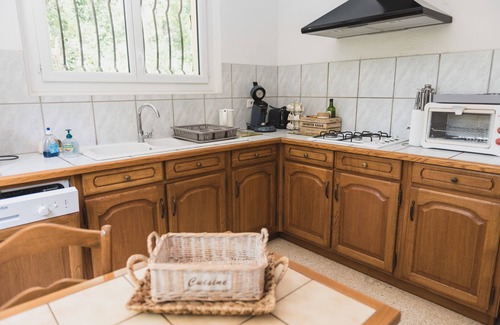 La Roque-sur-Ceze Casa | Encantadora casa con piscina privada a lo largo del río entre Aviñón y Uzes