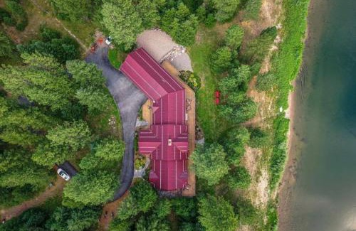 Greenough Casa | Riverfront Lodge On The Blackfoot