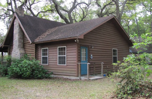 Nahunta Cabina | RIVERFRONT LOG CABIN, bosques profundos de Georgia del Sur. Ya vendrás! Los peces están saltando