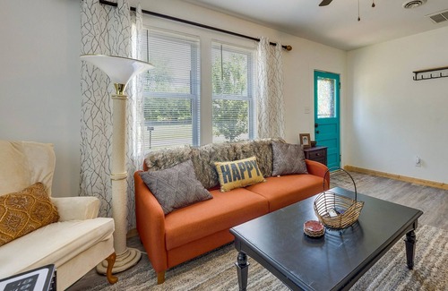 Hillsboro Casa | Riverfront Missouri Vacation Rental w/ Deck