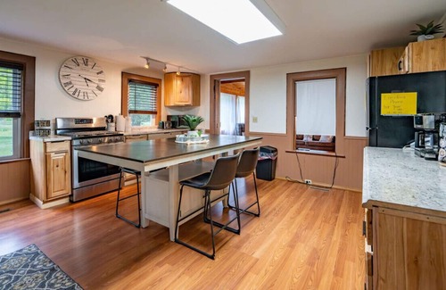 Slate Run Cabina | Riverfront, Rail Trail | Bald Eagle Lodge