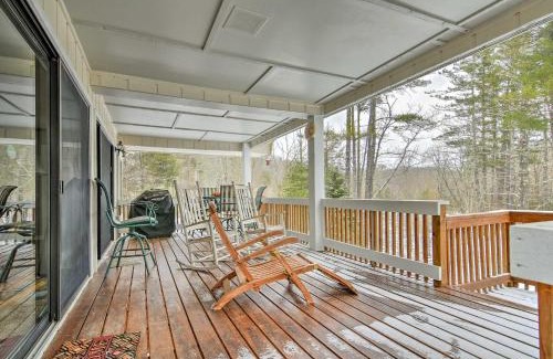 Newland Casa | Riverfront Newland Home with Pool and Golf Club Access
