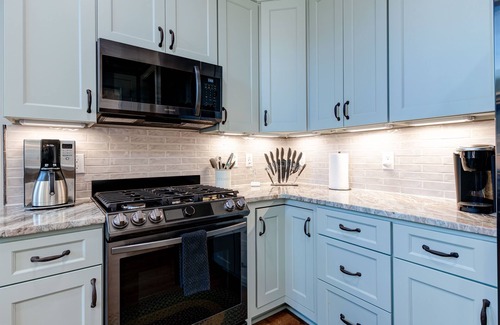 Cullowhee Casa | Riverfront on the Tuck! Close to WCU