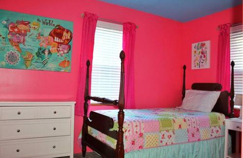 Bellepoint Casa | Riverfront Property in NRG National Park near Sandstone Falls- Wi-Fi, Pet-Friendly
