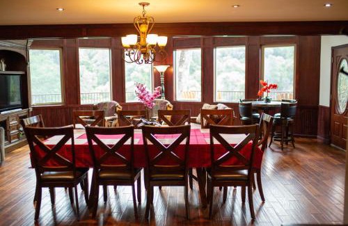 Yosemite Forks Casa | Riverfront Property with Waterfalls near Yosemite and Bass Lake
