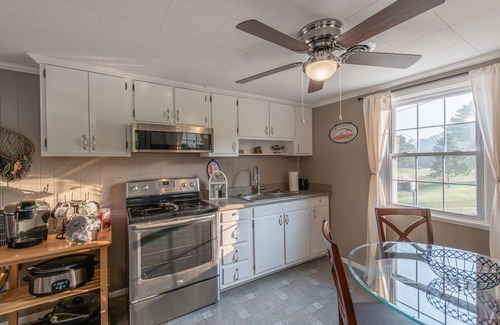 Bluff City Casa | Retiro de South River Riverfront