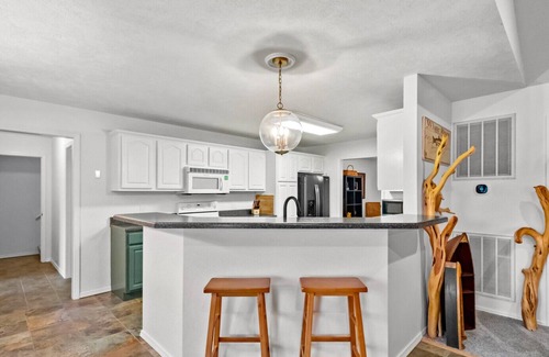 Cotter Cabina | Riverfront Relaxation