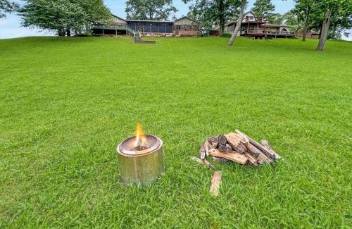 Norfork Casa | Riverfront Retreat - Right next to the White River