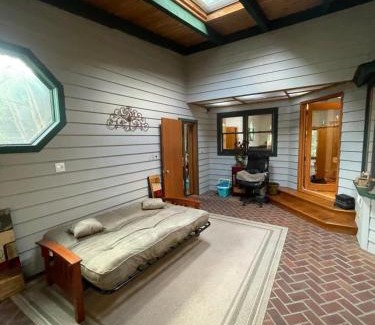 Three Rivers Casa | RiverFront Retreat- Spa/Hot tub, Game Room, Limited Gym