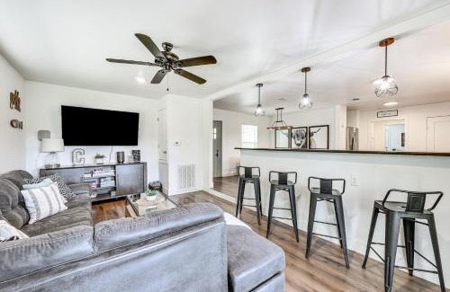 Royal Casa | Riverfront Royal Home with Hot Tub and Fire Pits!
