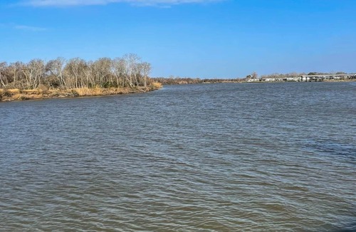 Matagorda Alquiler De RV | Riverfront RV Spot #4
