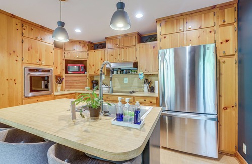 Shelby Casa | Riverfront Shelby Home w/ Private Boat Dock!