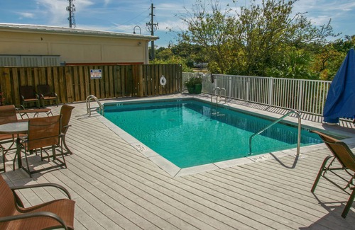 Historic Downtown Apalachicola Condominio | Riverfront Suite # 309 en el Hotel Water Street en Apalachicola