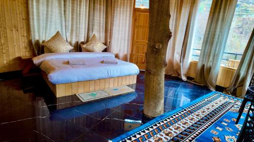 Jibhi Chalet De Esquí | Riverfront Treehouse Jibhi