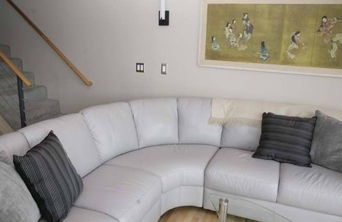 Pearl District Condominio | Riverfront: Dos Pisos w / impresionante río Vistas y 200 sf Patio privado