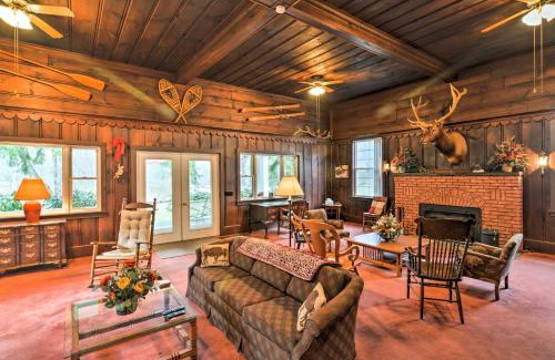 Wilcox Casa | Riverfront Wilcox Home on the East Branch!