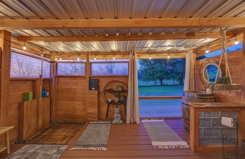 Marble Falls Cabina | Riverfront Yurt, AC, Hot tub, Kayaks, Movie Projector, Fire Pit
