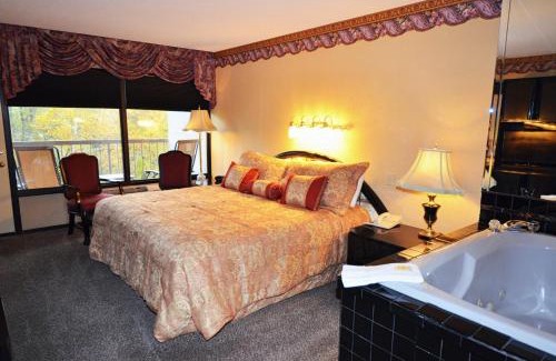Pigeon Forge Hotel | Rivergate Mountain Lodge