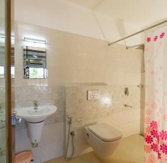 Mankombu Cabina | Riveria Resorts