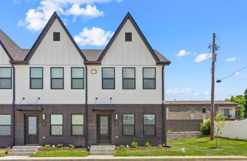 Clarksville Casa | Rivers Edge - 111 Hickory Grove BLVD