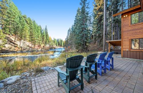 McCall Casa | Rivers Edge Retreat