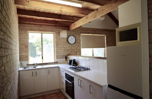 Augusta Cabaña | Riverscape Cottage No.7 - Riverscape - unit 7 with views over the Blackwood River