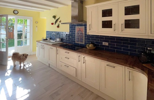 Mornac-sur-Seudre Casa | Riverside 4 bedroom House in a stunning village, close to miles of beaches