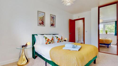 Maidstone Apartamento | Riverside Apartment with Parking 1 Mile from Town Centre