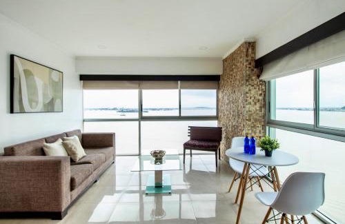 Las Peñas Apartamento | Riverside Bliss Suite- Puerto Santa Ana, GYE
