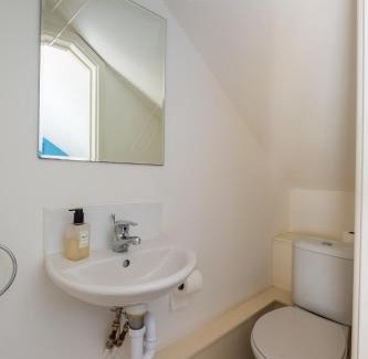 Solva Apartamento | Riverside Bothy In Heart of Scenic Harbour Village
