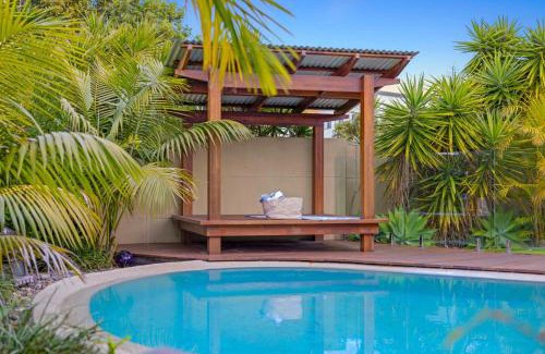 Port Macquarie Casa | Riverside Breeze - luxury family retreat with pool