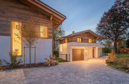 Garmisch-Partenkirchen Chalet De Esquí | Riverside Chalet Alpspitze