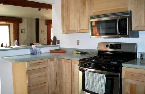 Cascade Casa | Riverside Cabin with Rare Claw-Foot Bathtub, Montana