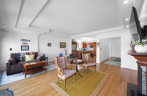 Toledo Casa | Riverside Calm, an entire house for you directly on the Maumee River.